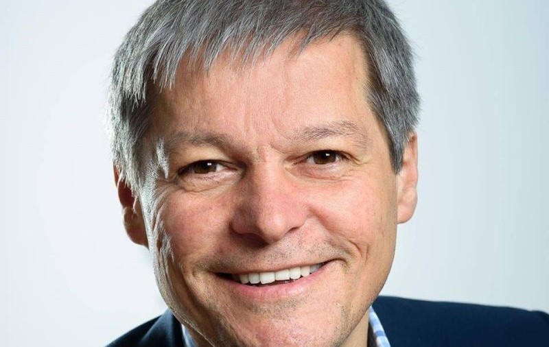 Dacian Cioloş candidează la alegerile europarlamentare, pe listele PLUS