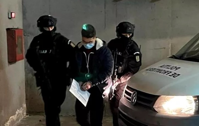 Suspectul în dubla crimă de la Iași e bucuros că e în arest. I s-a făcut rău când a văzut fotografiile cu cadavrele victimelor