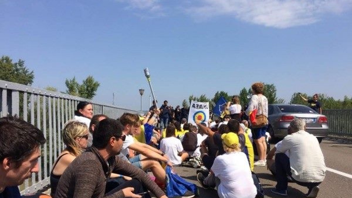 articipanților la Marşul Centenarului le-a fost interzisă intrarea în R Moldova