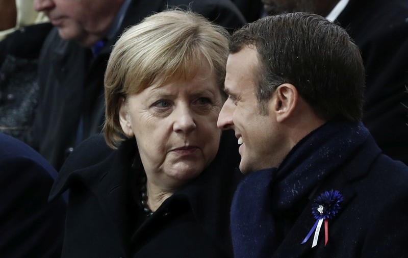VIDEO| Angela Merkel confundată cu Brigitte Macron de o bătrânică din Franța