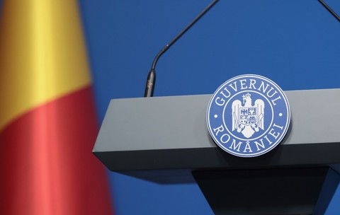 Guvernul a decis, joi, să reducă dimensiunile Ministerului Economiei, Digitalizării, Antreprenoriatului şi Turismului prin desfiinţarea a 109 posturi vacante şi micşorarea numărului funcţiilor de conducere de la 80 la 48. Sursă foto Shutterstock