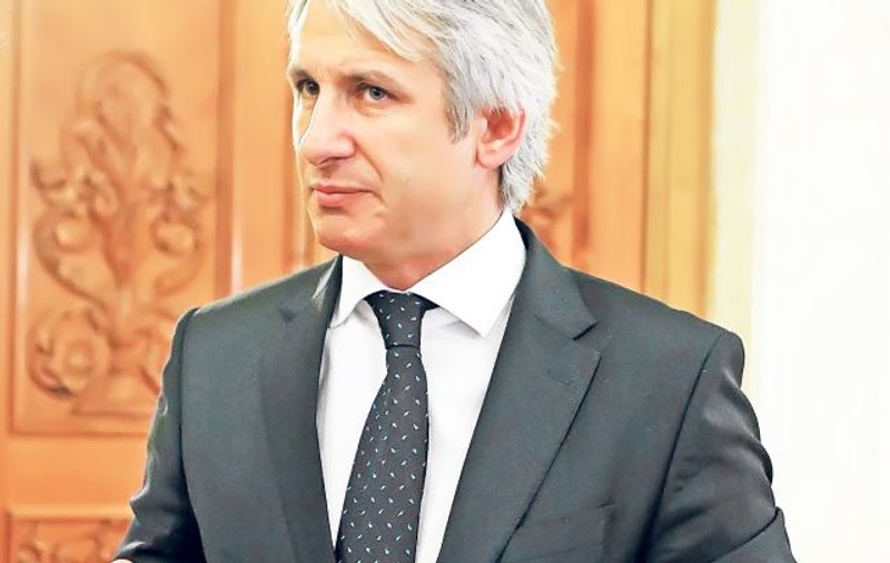Ministerul Finanțelor pregătește impozitul pe gospodărie. PNL: ”Veți fi obligați să vă numărați și să declarați găinile, porcii, vacile, oile, câinii, pisicile, televizoarele!”
