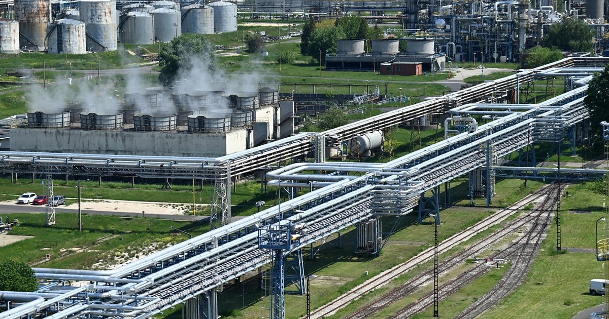 Rafinăria Duna de la Szazhalombatta. Imagine cu caracter ilustrativ Foto: Profimedia