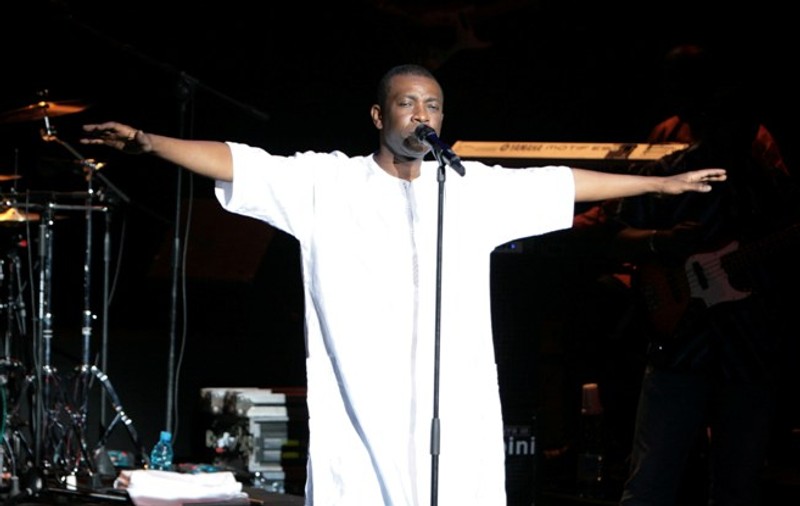 Cântăreţul Youssou N'Dour va candida la preşedinţia Senegalului