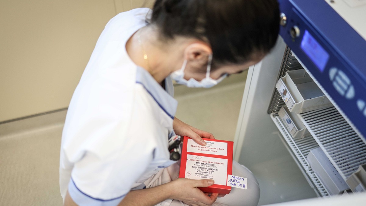 Medic din Bihor, cercetat de Colegiul Medicilor, după ce a afirmat că tratează pacienți de COVID-19 în cabinetul său. ”Vin vremuri grele pe capul meu”
