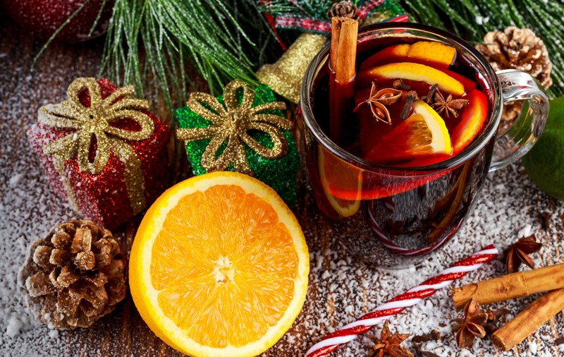 Portocale, scorțișoară, nuci, vin fiert - adevărate medicamente naturale. Află ce bune sunt pentru sănătate aromele Crăciunului