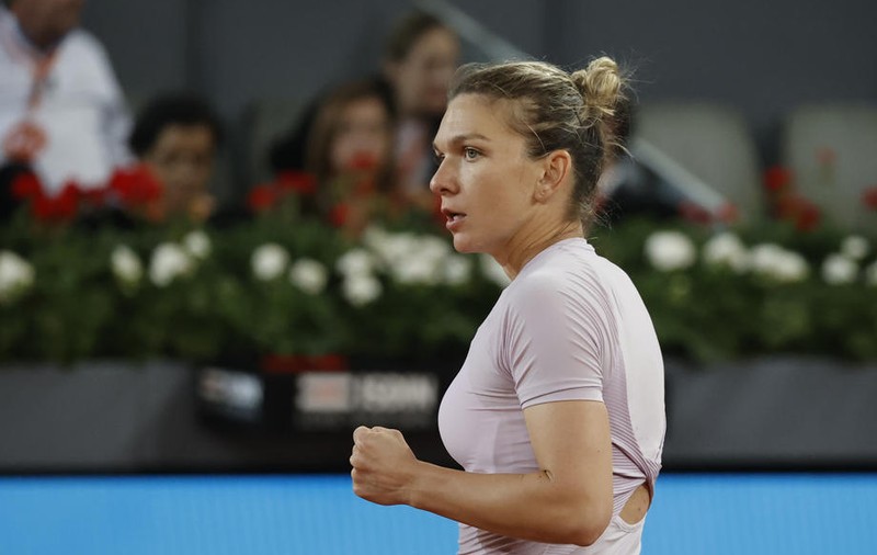 Simona Halep joacă miercuri împotriva chinezoaicei Shuai Zhang în turul doi la Toronto