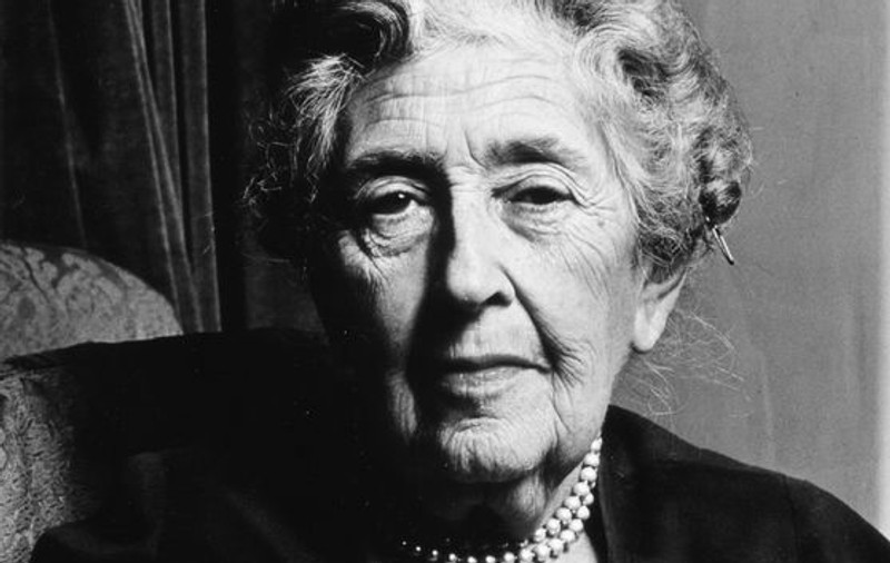 S-a descoperit un nou roman al scriitoarei Agatha Christie
