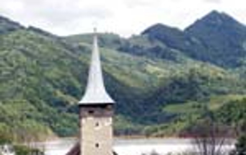 'Pana la Craciun o sa ne inghita lacul de namol'