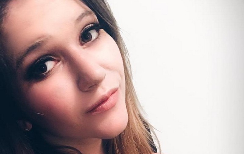 Studenta care a căzut de la etaj în Oradea ar fi avut alcoolemie. Procurorii cred că fata a fost victima unui accident