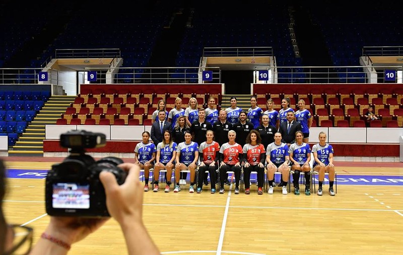 Campioanele României și-au făcut încălzirea pentru noul sezon cu o ședință foto