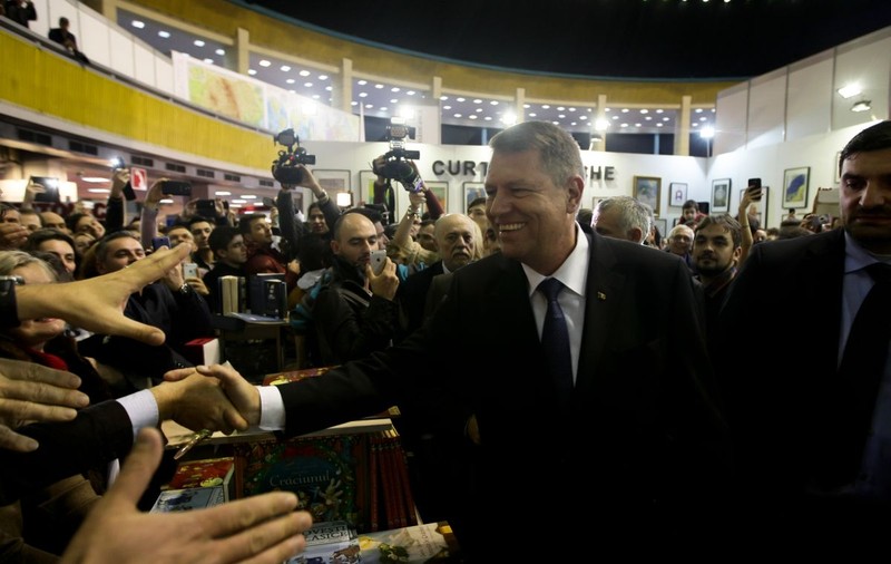 PERFORMANȚĂ RĂSUNĂTOARE! KLAUS IOHANNIS, direct pe LOCUL I!