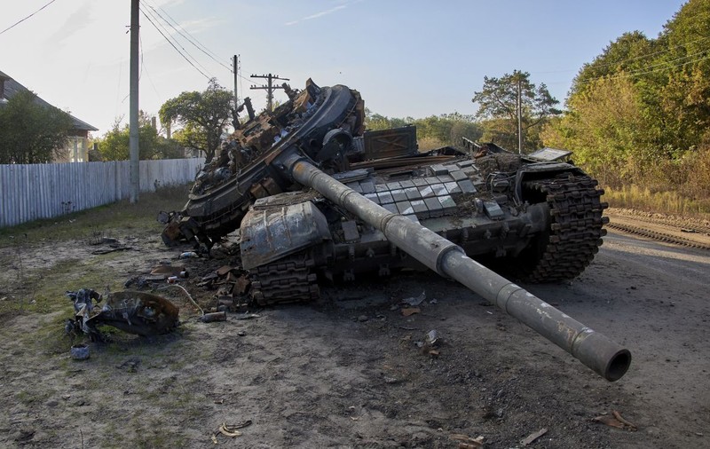 Război în Ucraina, ziua 419 | Rușii rămân fără echipamente de luptă. Tancuri din 1948, trimise pe frontul din Ucraina