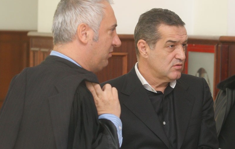Gigi Becali nu mai este nevoit să se prezinte la poliţie 
