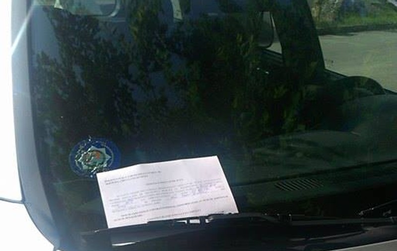 Se întâmplă în România! Polițiști amendați pentru parcare ilegală! GALERIE FOTO
