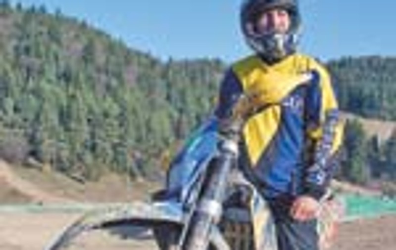Dani Otil se antreneaza pentru cursele de motoare