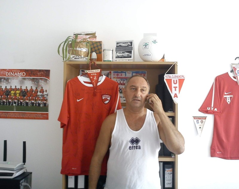 Poante cu Dan Ifrim, maseur la UTA 26 de ani: ”Când am bătut pe Steaua cu 1-0, Lăcătuș a mâncat castraveți murați înainte de meci!”