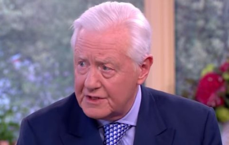 VIDEO | Oferta făcută de un milionar aristrocrat de 72 de ani tinerei care este dispusă să-i devină soție
