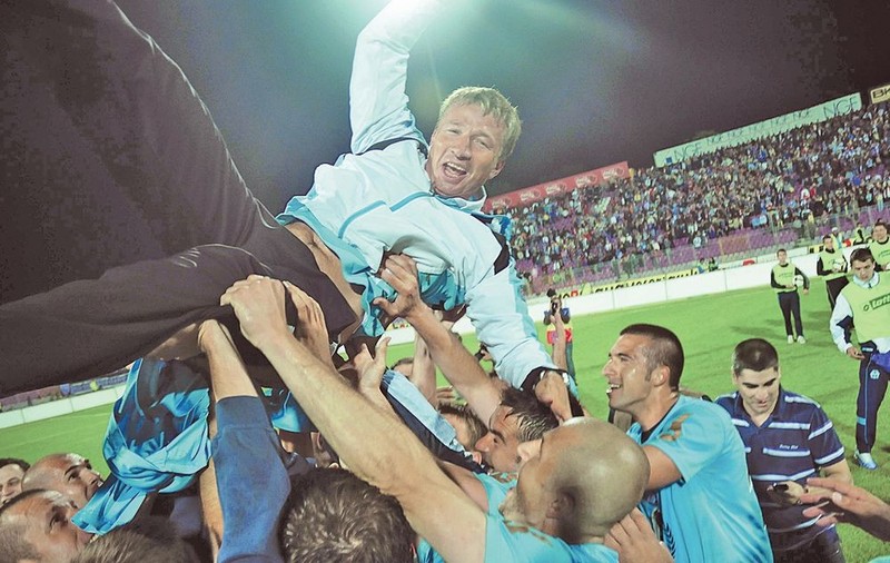 Dan Petrescu este momit de şeici