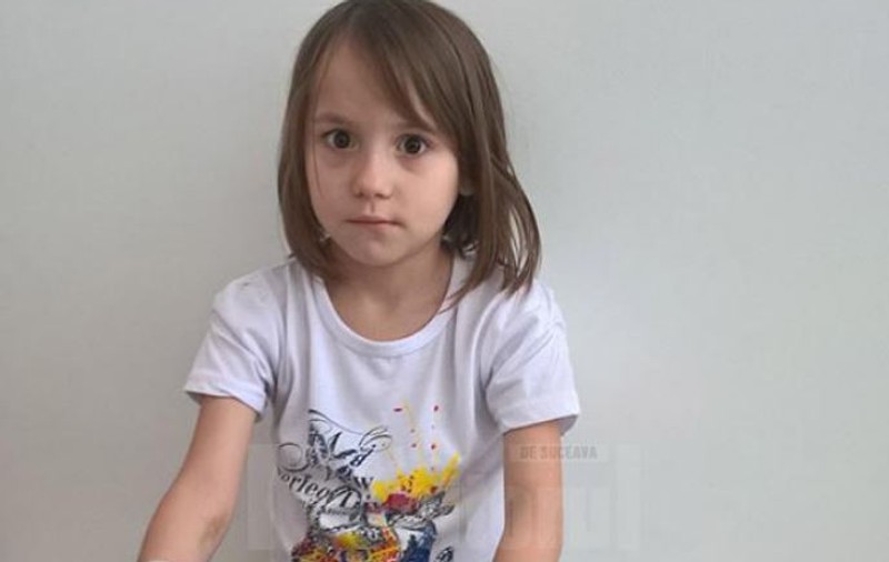 O fetiță din Suceava suferă de fibroză chistică la doar opt ani. Copilei i-a fost anulat transplantul de plămâni în Austria