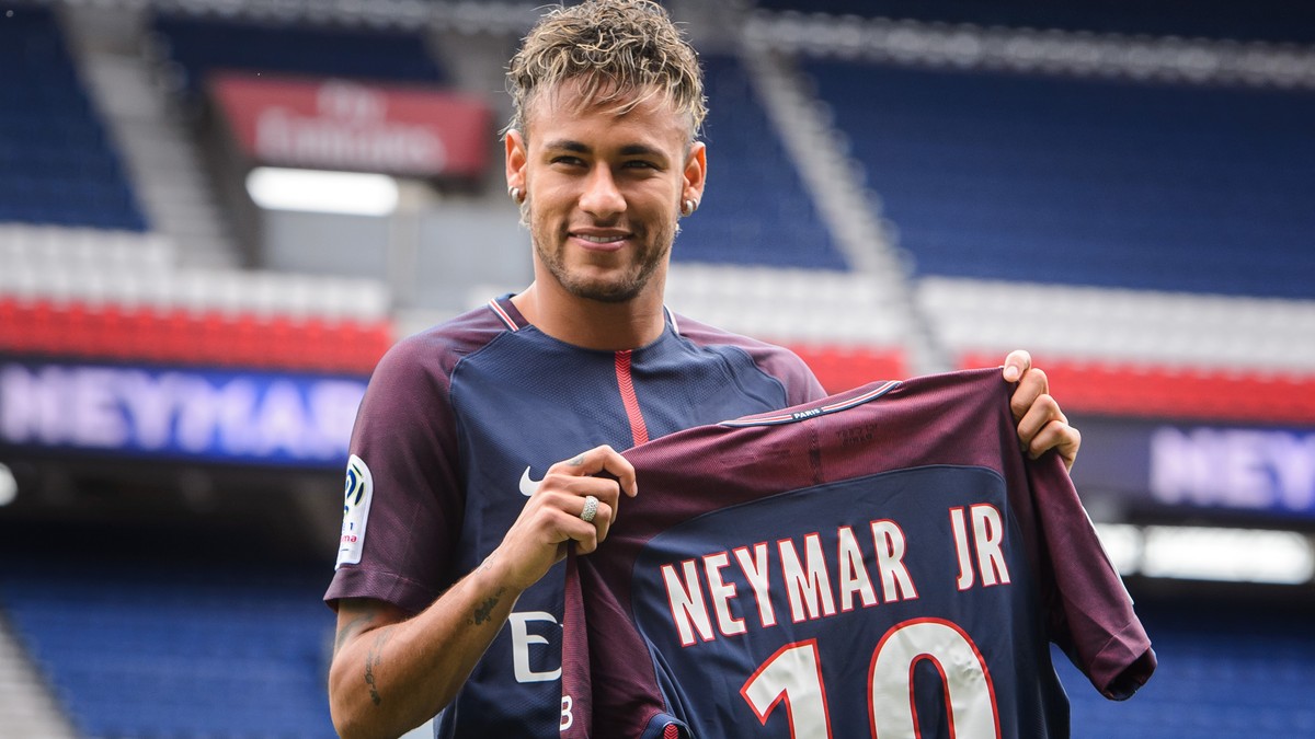 Neymar, cel mai scump transfer din istoria fotbalului, este în centrul atenției. La Liga va sesiza Uniunea Europeană, dacă UEFA nu ia măsuri împotriva cluburilor PSG și Man City