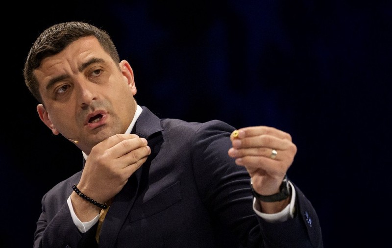 Cât de extremist este extremistul Simion? Sociolog: „Până-și vede sacii-n căruță. Nici el nu crede ce zice”