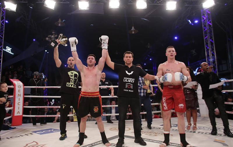 Fanii pot deveni al patrulea arbitru la galele Superkombat. Primul test va fi gala de la București