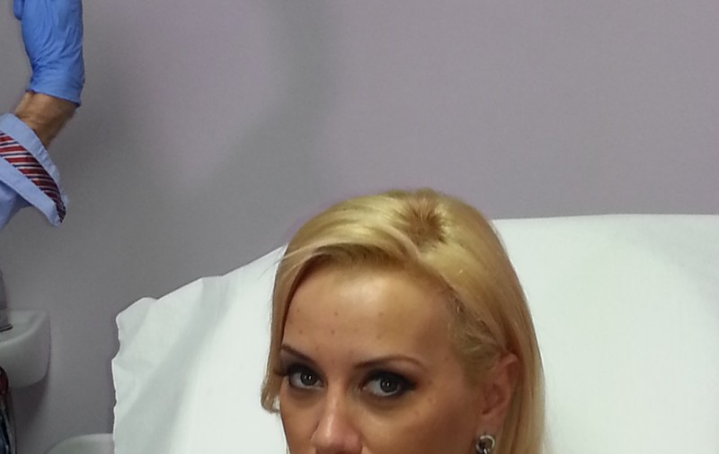 Simona Traşcă şi-a făcut INJECŢII CU BOTOX, ca să poată ZÂMBI DIN NOU! | FOTO