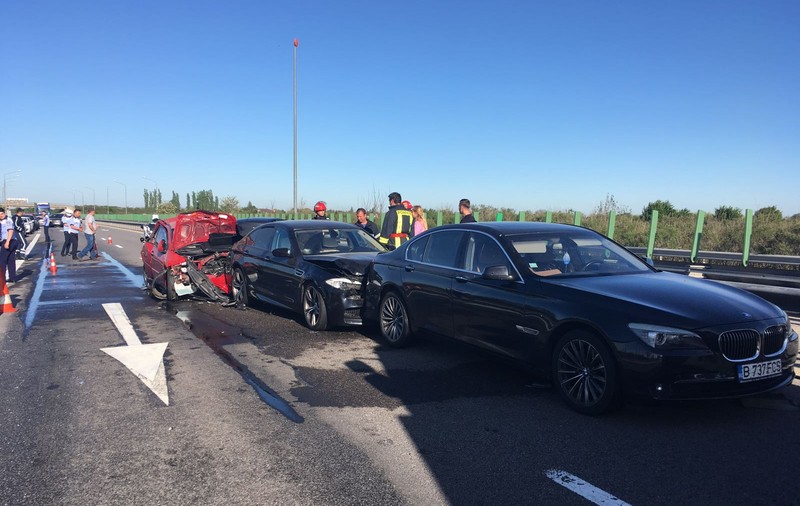 UPDATE/S-a reluat circulația rutieră pe Autostrada Soarelui, la Lehliu, după accidentul soldat cu șase răniți