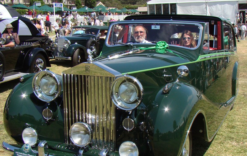 Ion Țiriac și-a cumpărat Maybach. Gigi Becali a reparat cu ranga o limuzină asemănătoare