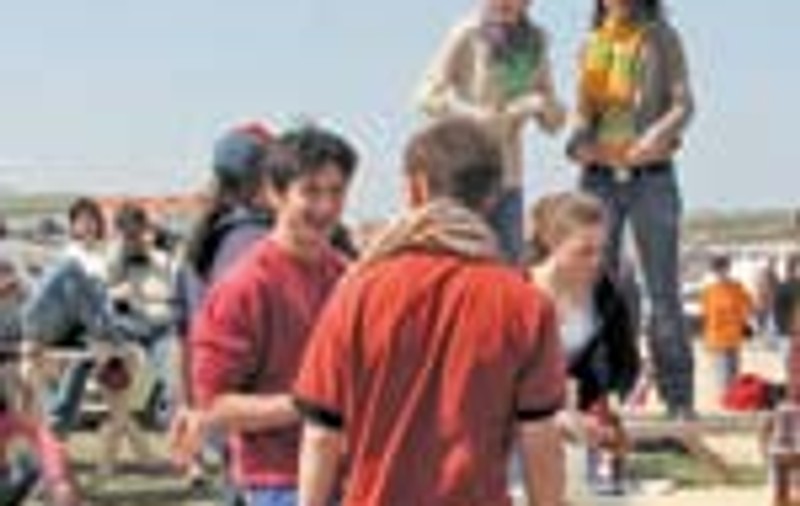 Peste 12.000 de tineri au petrecut 1 Mai la mare