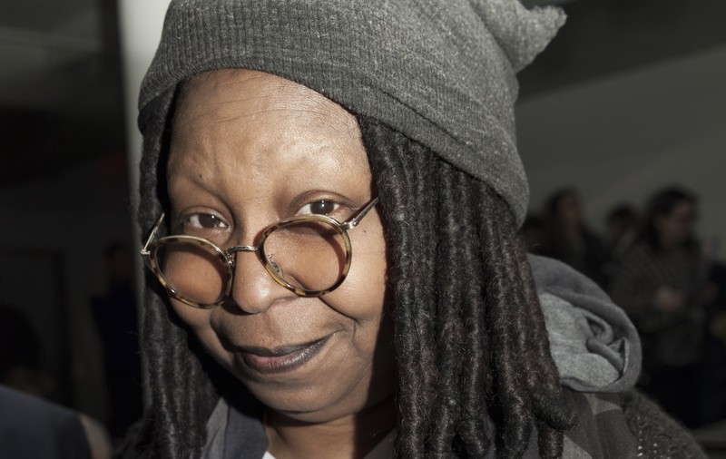 Actrița Whoopi Goldberg vinde creme ce conțin canabis