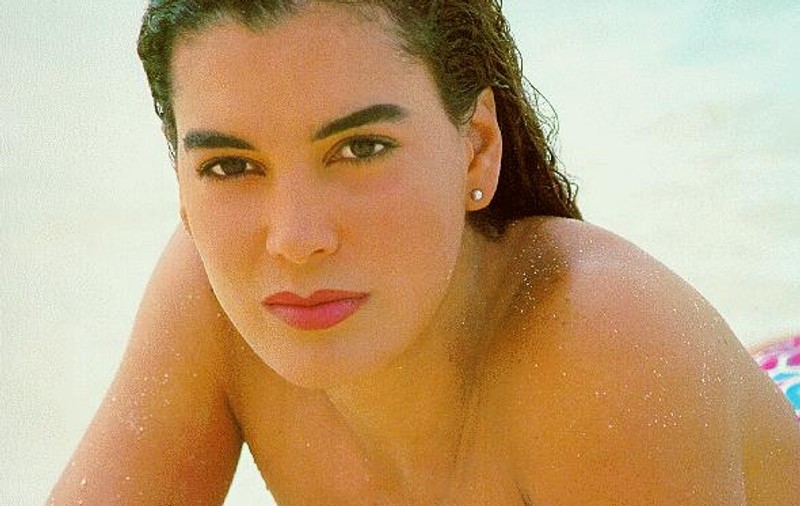 Vă mai aduceţi aminte de "Mala Mujer"? Actriţa Ruddy Rodriguez, presupusa amantă a lui Hugo Chavez, joacă ACUM, la 46 de ani, într-un film horror! FOTO 