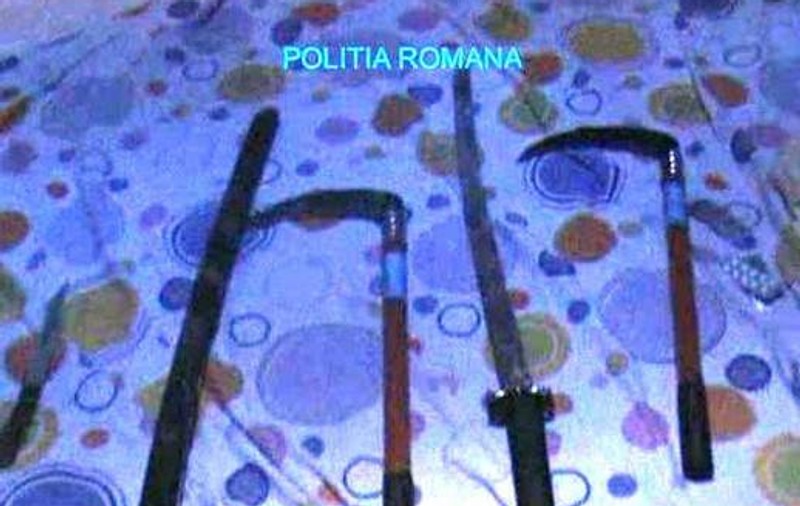 Doi traficanţi de arme din Capitală au fost arestaţi