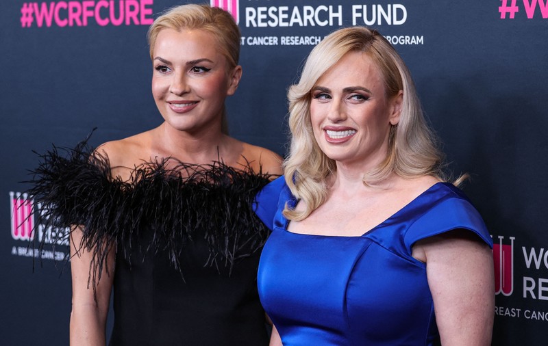 Actrița Rebel Wilson s-a căsătorit cu iubita Ramona Agruma în Italia. Au și o fetiță, care a venit pe lume cu ajutorul unei mame surogat