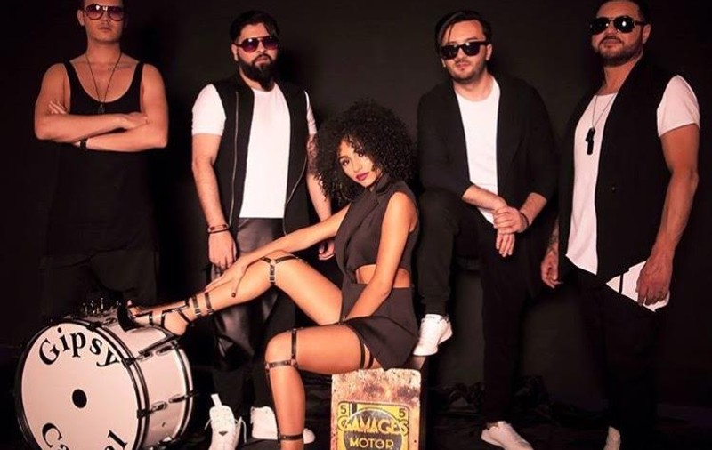 Gipsy Casual țintește sus. Vor să ajungă la șeici / VIDEO