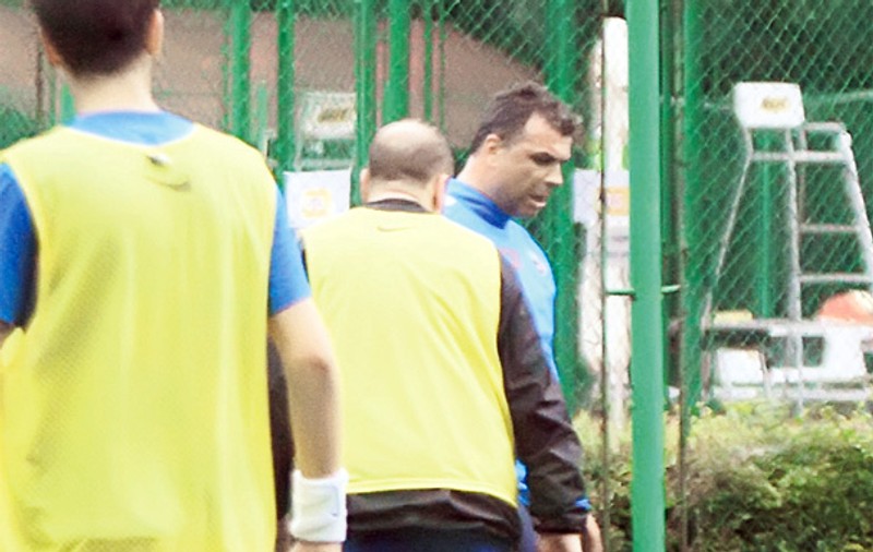 Cosmin Olăroiu, la o miuţă