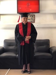 Maria Josefina Cruz Blancas y Garcia, după absolvirea facultății | Foto: Twitter