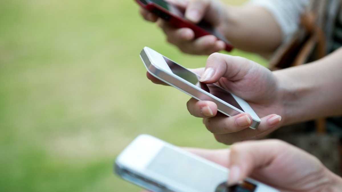 Companie de telefonie mobilă obligată să nu mărească prețurile