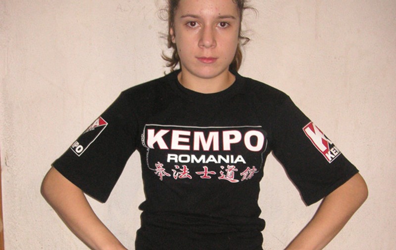 Daniela Bulgaru, o puştoaică de 14 ani, a câştigat Cupa Europeană la kempo masculin | FOTO