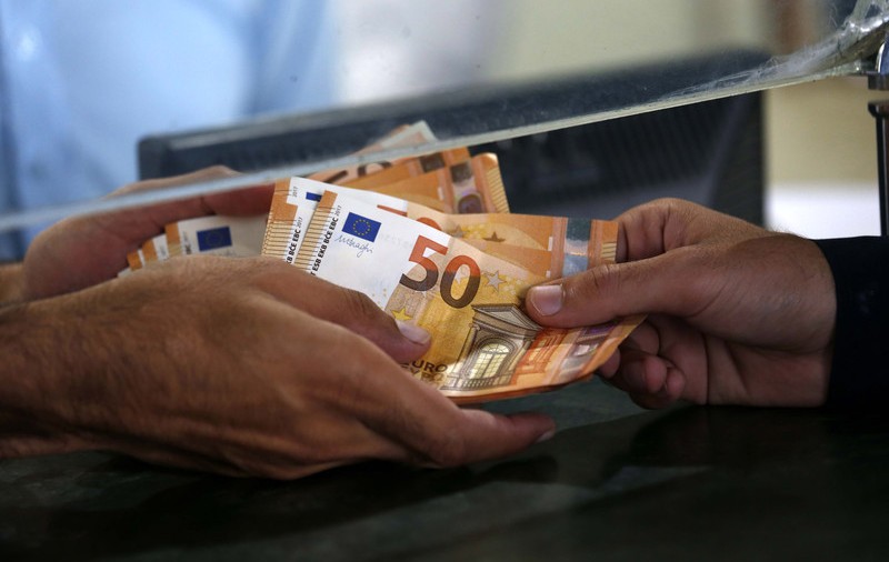 Un portughez a “uitat” să declare moartea mamei lui şi i-a încasat pensia 25 de ani. La cât se ridică frauda