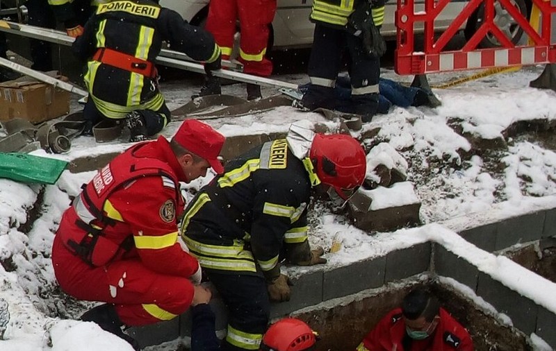 Un bărbat a căzut într-un canal de lângă autogara din cartierul Craiter, din Braşov| FOTO/VIDEO