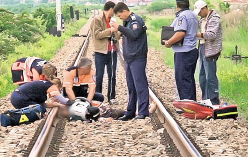 S-a sinucis de dorul mamei plecate la muncă în străinătate