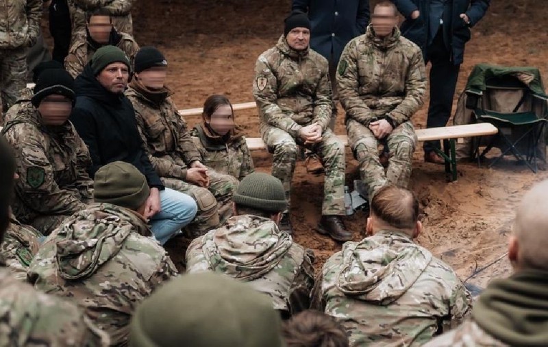 „Întrebarea nu mai e dacă va fi o invazie, ci când”. Soldații belgieni detașați în Lituania descriu o stare de alertă și pregătiri reale de război