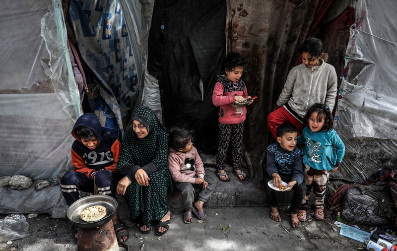 Nu există Ziua Femeii în Fâșia Gaza, spun mamele copiilor înfometați. „Aici suntem aproape de Ziua Judecății de Apoi, din cauza Israelului!"