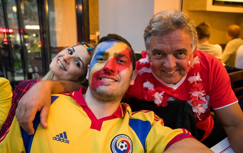 Euro 2016. Suporterii naționalei României s-au declarat nemulțumiți de jocul tricolorilor cu Elveția VIDEO EXCLUSIV