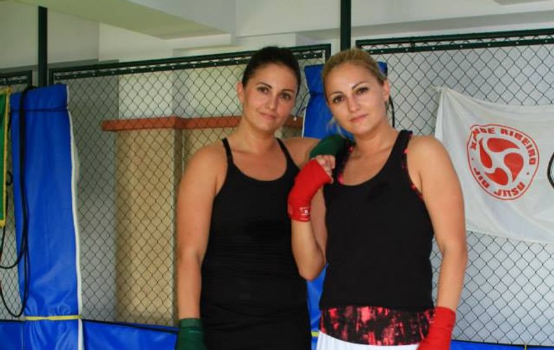 Divizia MMA, luni - 31 octombrie. Două gemene corporatiste luptă în MMA / GALERIE FOTO