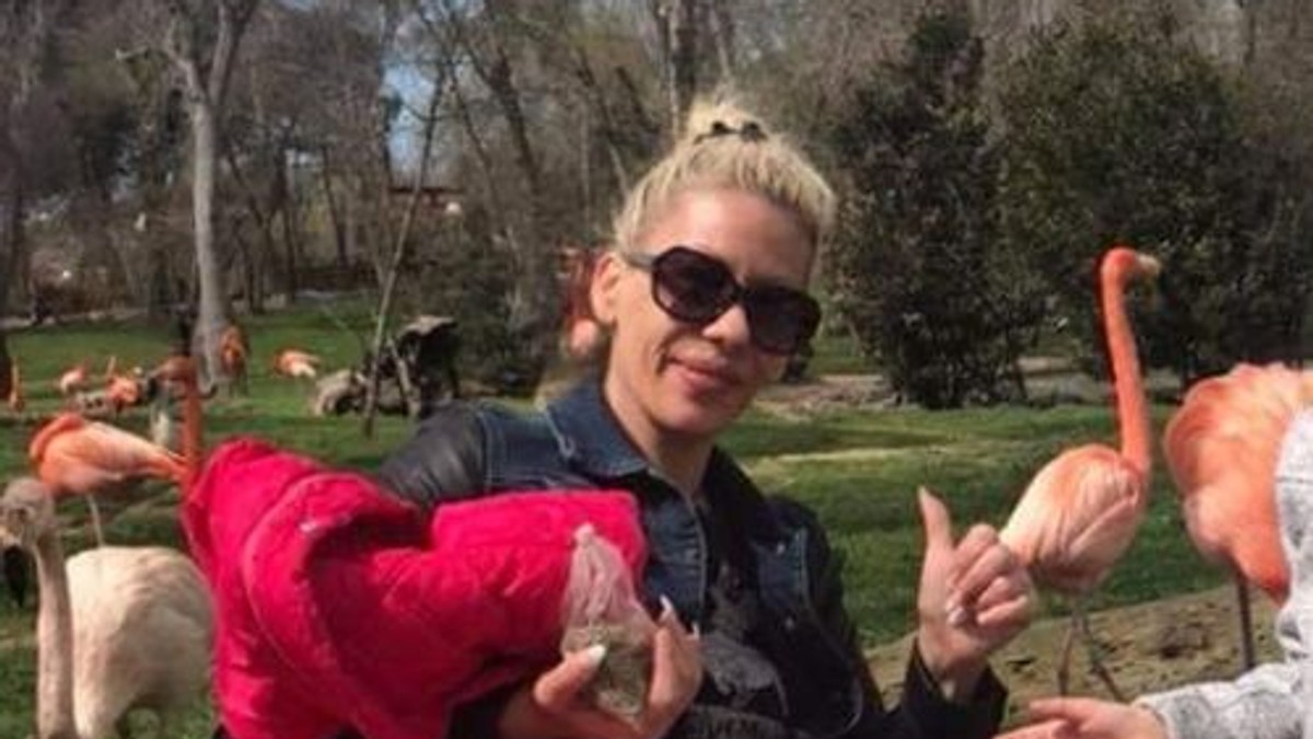 Doliu în orașul în care o româncă însărcinată a fost găsită decapitată. Cine va avea grijă de fata ei de 8 ani