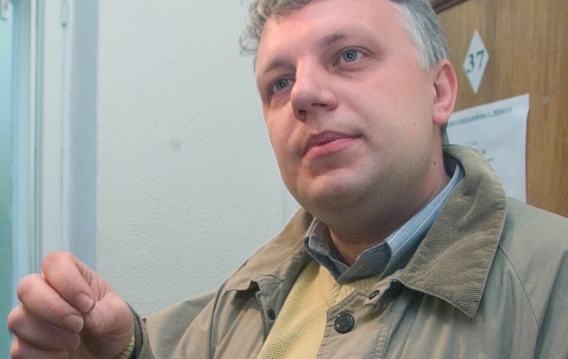 Un jurnalist rus foarte cunoscut a fost asasinat. Mașina sa a fost aruncată în aer la Kiev