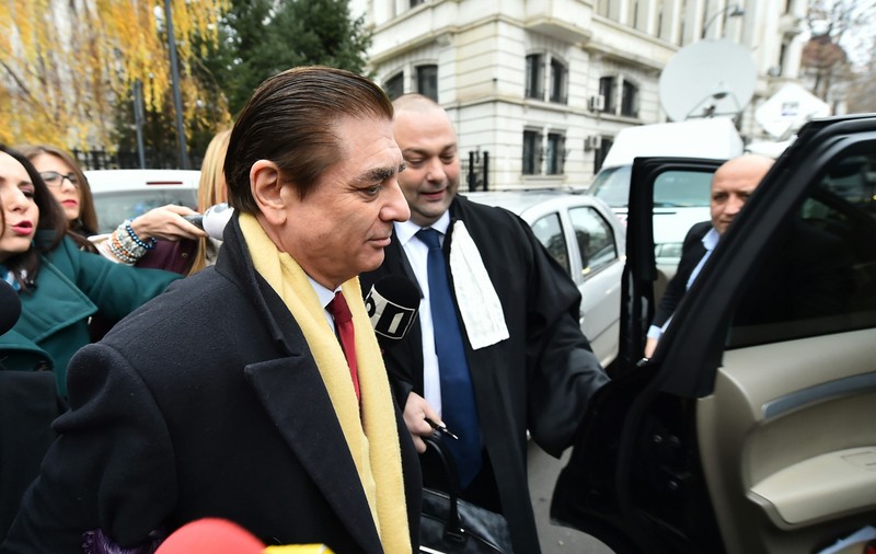 Paul de România află azi dacă va fi extrădat în România. El a fost condamnat la 3 ani și 4 luni de închisoare